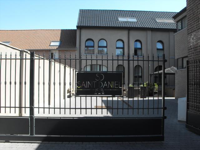 Hotel Saint Daniel Peruwelz Bagian luar foto