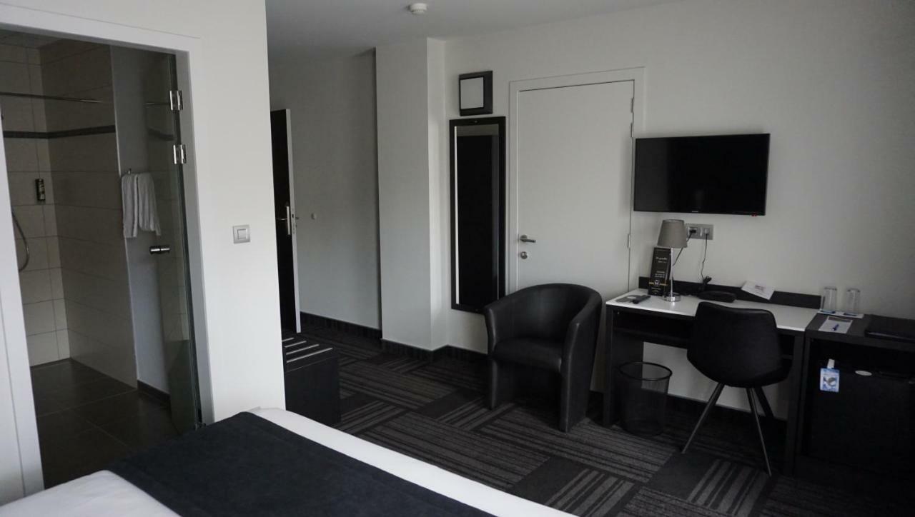 Hotel Saint Daniel Peruwelz Bagian luar foto